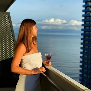 4* Апартаменты Orbi Your Seaside